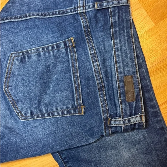 Kut from the kloth women’s wide leg flair denim jeans 14p med wash - Picture 5 of 5